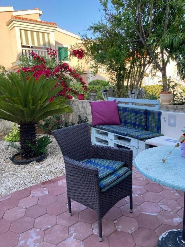 Apartment Milna 8896B Vis Exterior photo